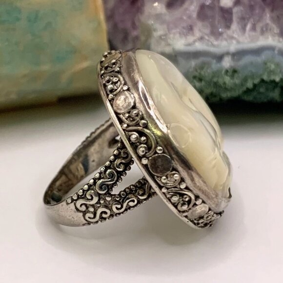 Curled Up Sleeping Cat Carved Mother of Pearl SARDA Sterling silver Ring J834 - Picture 3 of 9